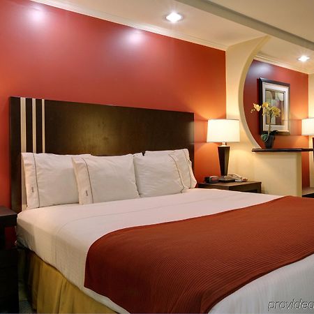 Americas Best Value Inn Angleton Chambre photo