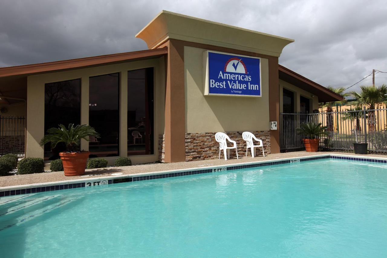 Americas Best Value Inn Angleton Facilités photo
