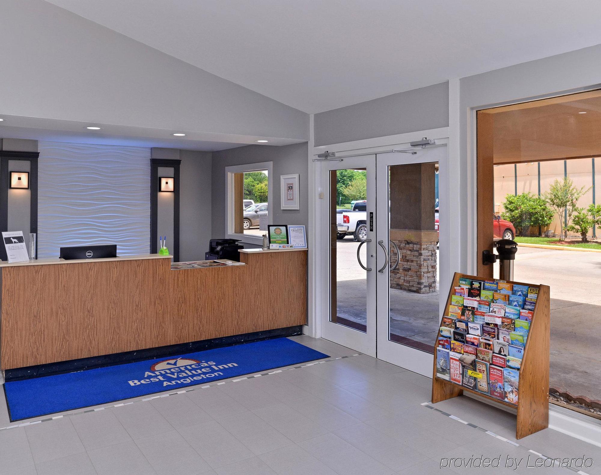 Americas Best Value Inn Angleton Extérieur photo